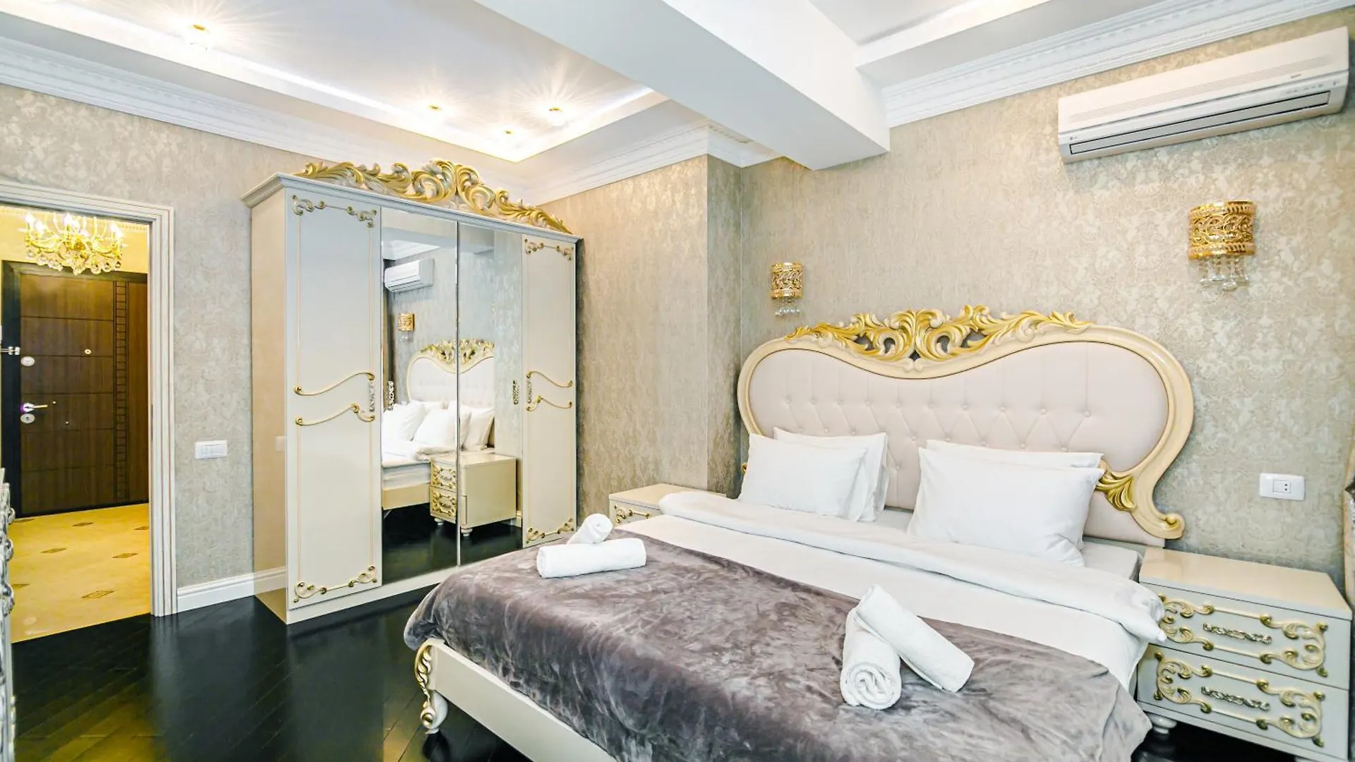 Park Azure Deluxe Apartment By Baku Housing